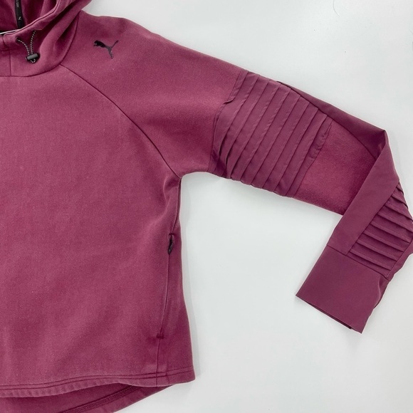 Puma Dryfit Fitted hoodie with sheer ribbing sleeve detail and zippered pockets - Picture 4 of 15